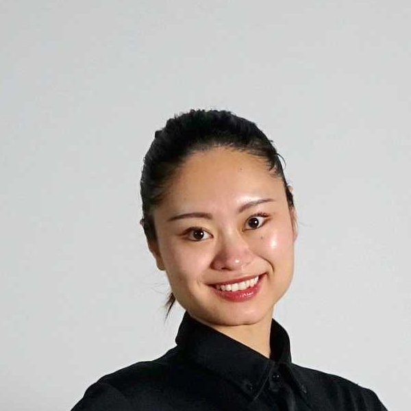 担当コーチ YUKINA